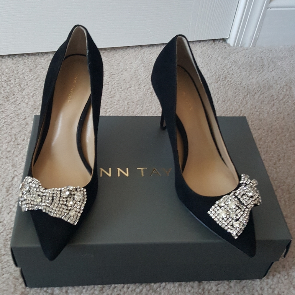 Ann Taylor Bow heels